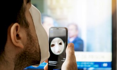 ثغرة جديدة تتيح اختراق هاتف ايفون دون الحاجة لفتحه