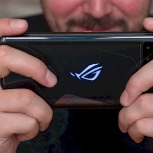 Asus تكشف النقاب عن الهاتف الذكي ROG Phone 3 Asus تكشف النقاب عن الهاتف الذكي ROG Phone 3