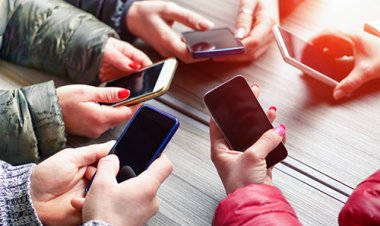 أكثر 10 هواتف ذكية مبيعاً عام 2021 ،، أبل وسامسونج في المقدمة